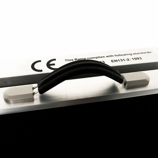 Skridsikker hunderampe til bil - 183x48 cm